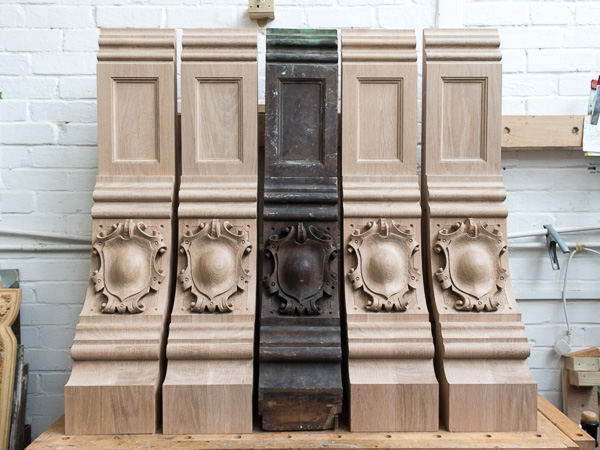 Architectural corbels - Carved oak cartouche