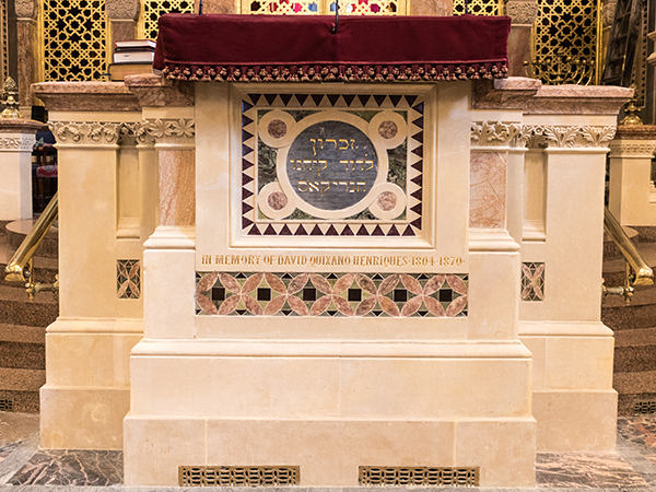 West London Synagogue - Professional gilding service for places of worship